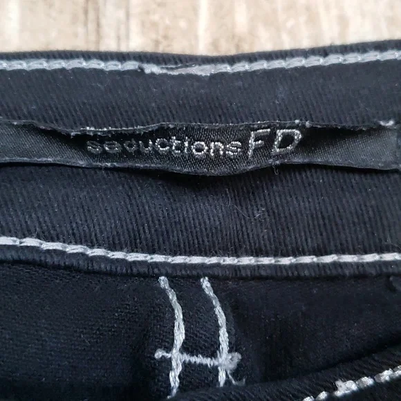 Jeans - Picture 6 of 6